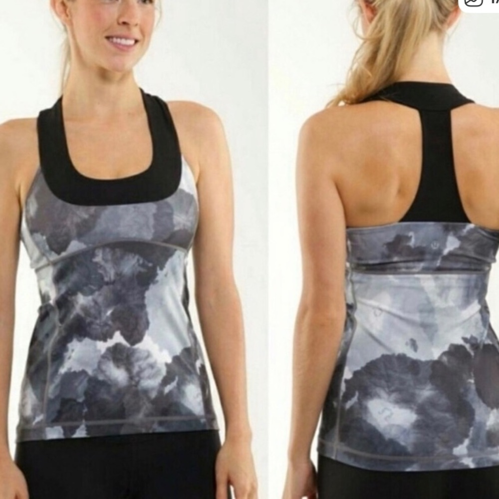 Lululemon Scoop Neck Tank size 8